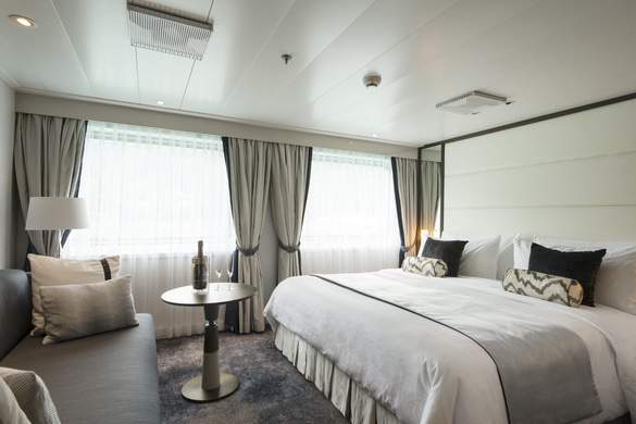 Crystal Cruises - Crystal Esprit - Accommodation - Suite 1 _5_.jpg